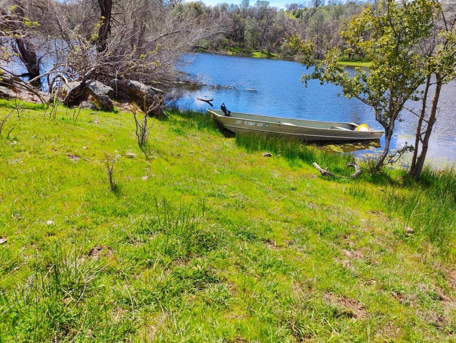 Rolling Oaks Ranch - 200 Acres Of Lakeside Beauty & Countryside Serenity Mariposa Ngoại thất bức ảnh